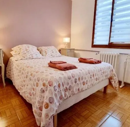 Le Dom'aisne A Zabeth, Lieu Simple Et Paisible *** Chevregny